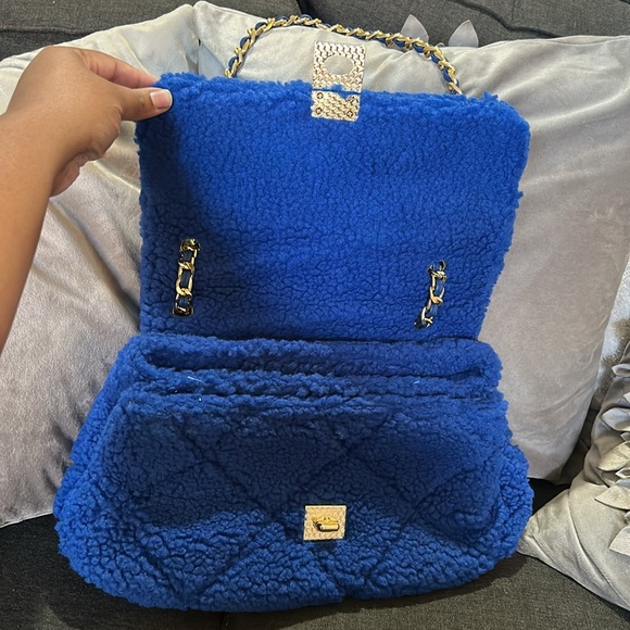 NWT Royal Blue Quilted Puffy Shoulder Bag - Picture 2 of 5